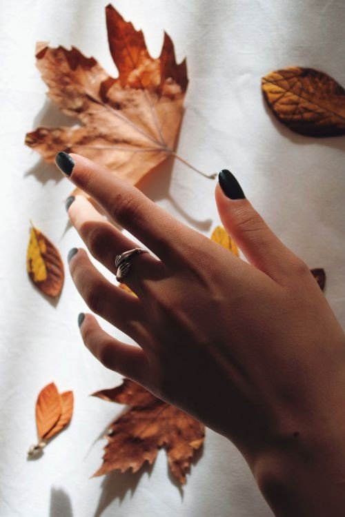 Sandy Beige Earthy Manicure Ideas example for Earthy nail inspo ideas