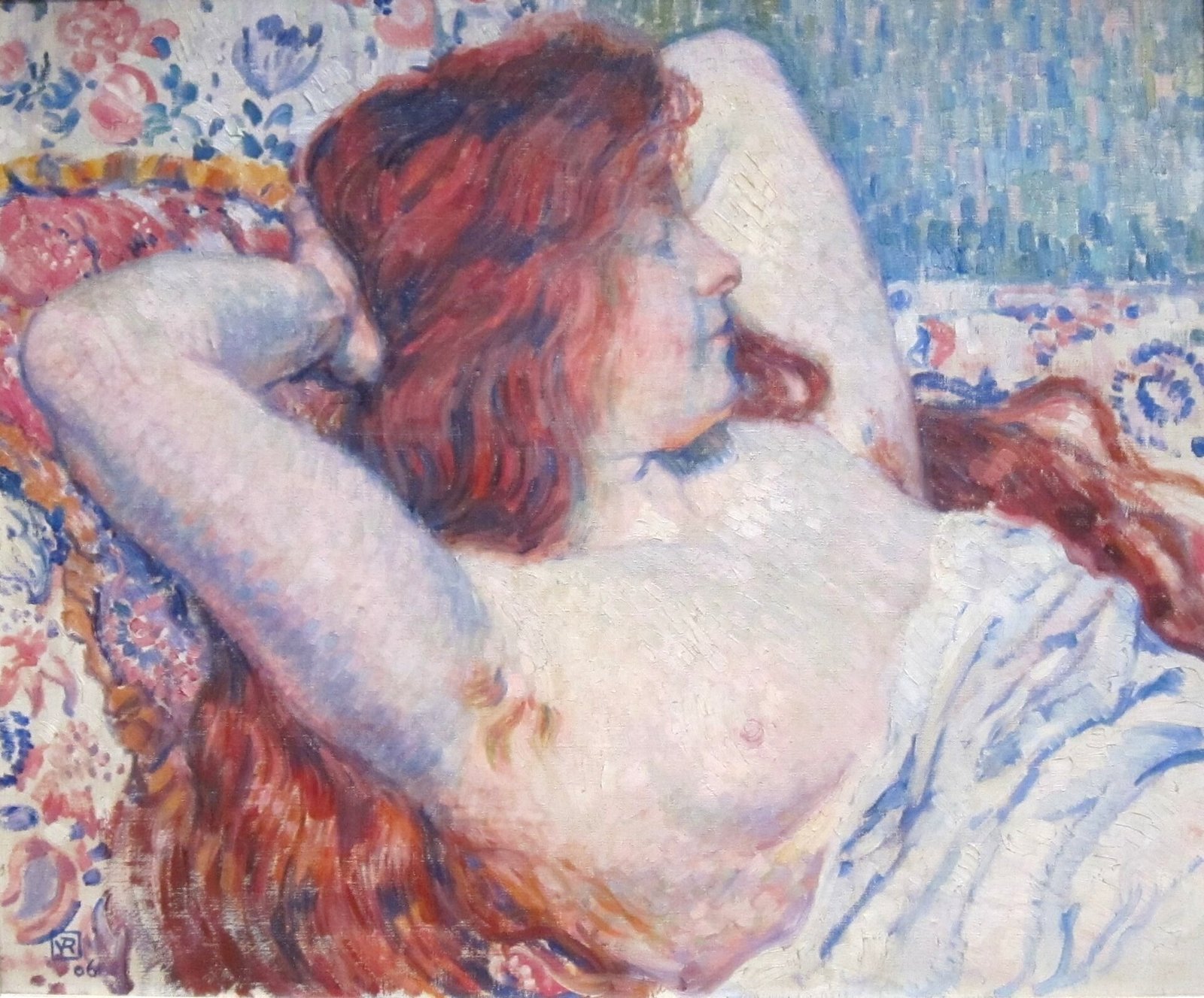 Fair-skinned woman with medium oxidised copper hair and freckles