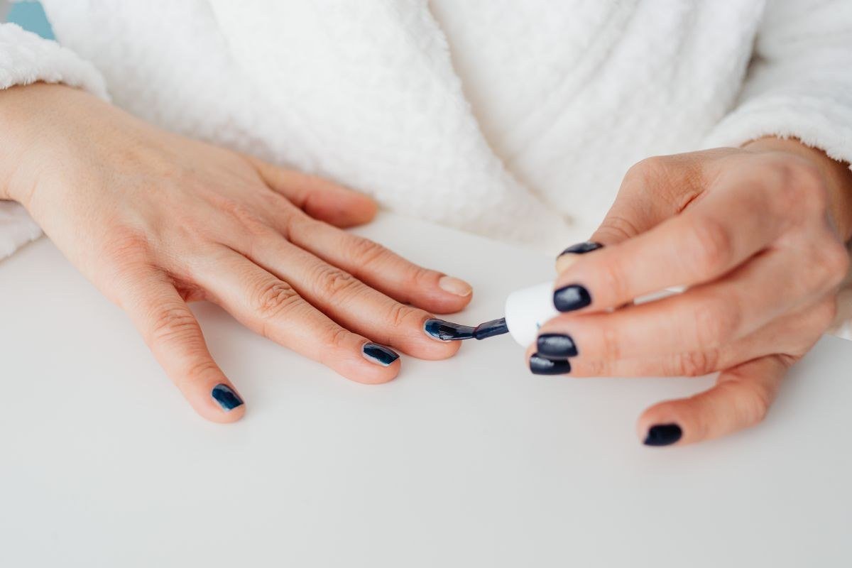 Galaxy aurora cat eye nails with cosmic swirls and star details