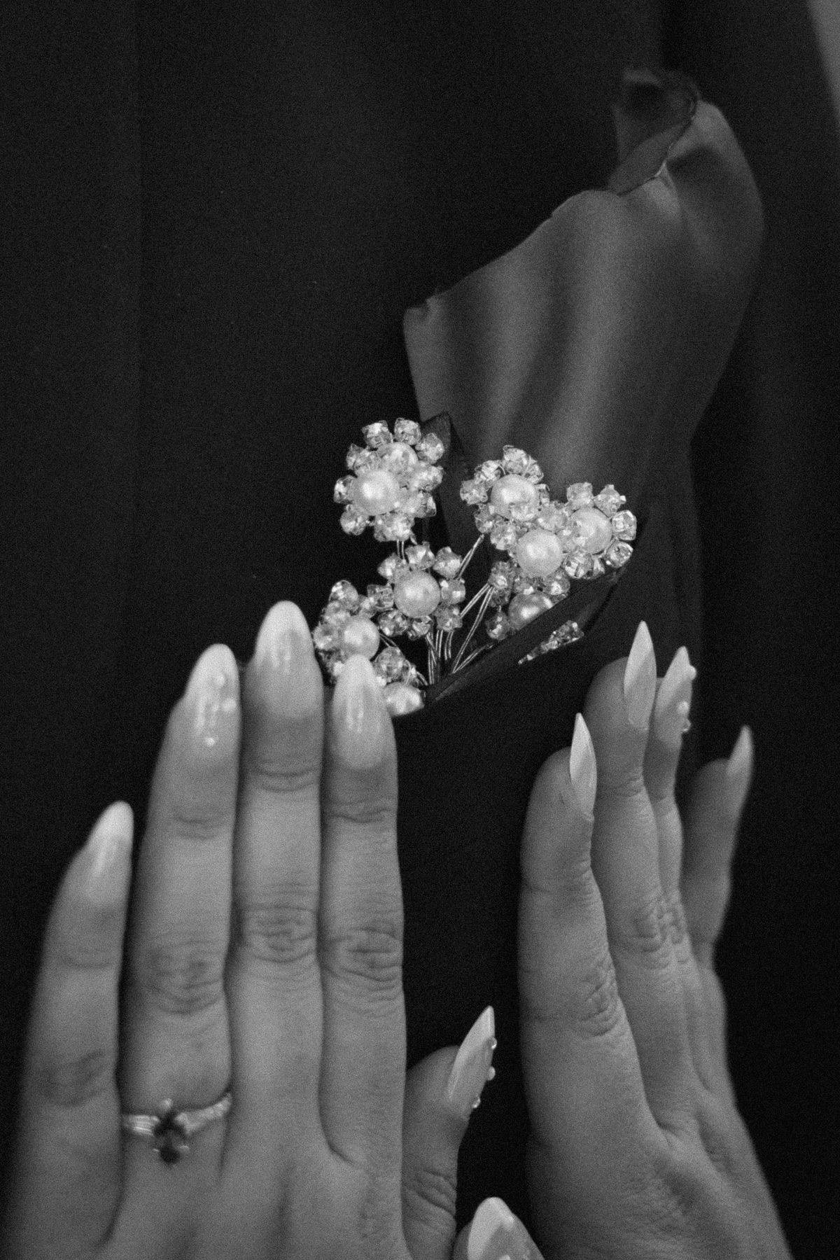 Long stiletto aurora cat eye nails with dramatic light patterns