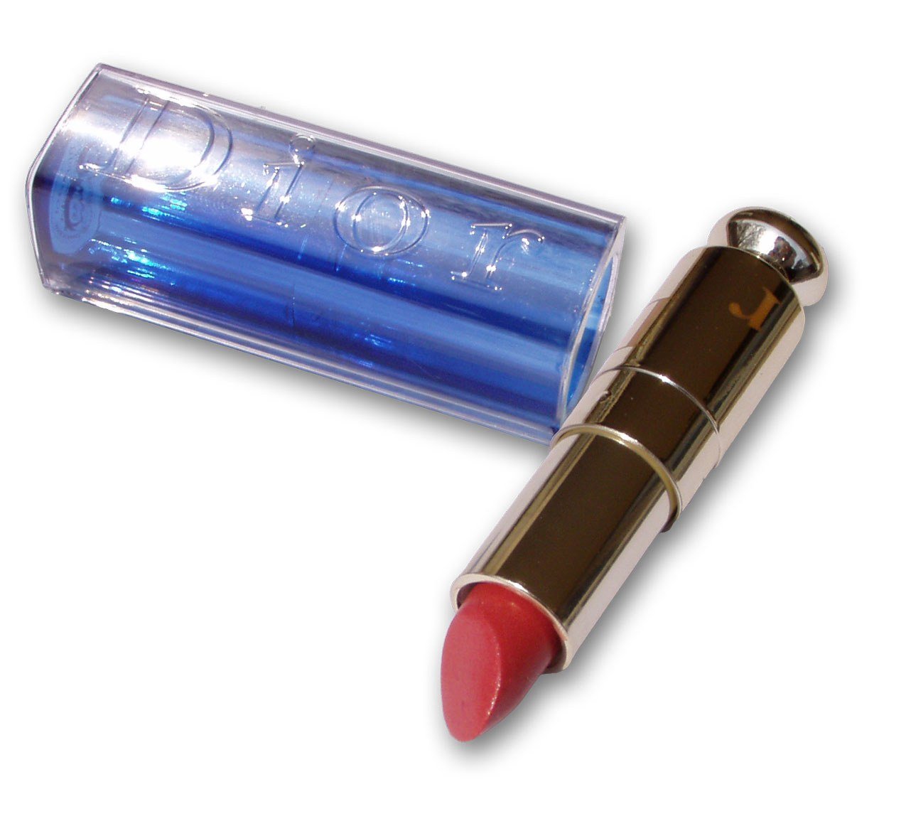Step-by-step berry lipstick application in vampy berry lips tutorial