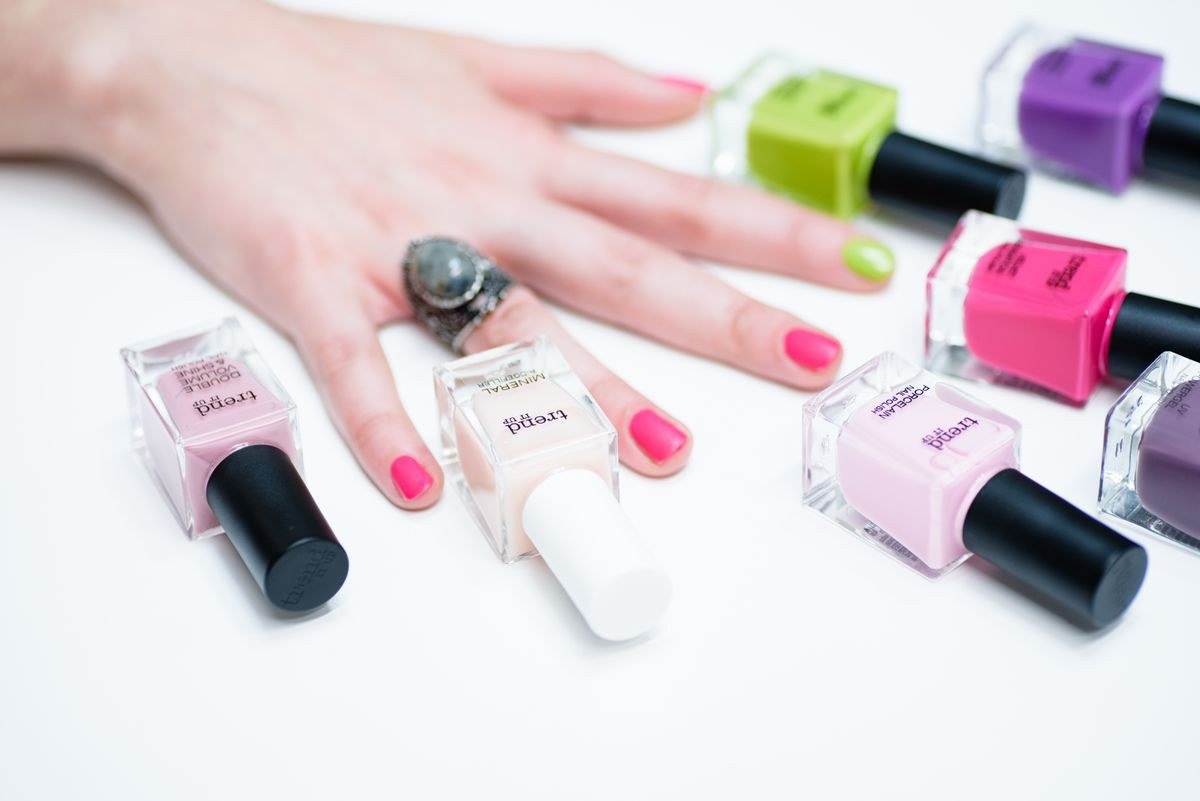 Long lasting hot pink chrome nails maintenance tips