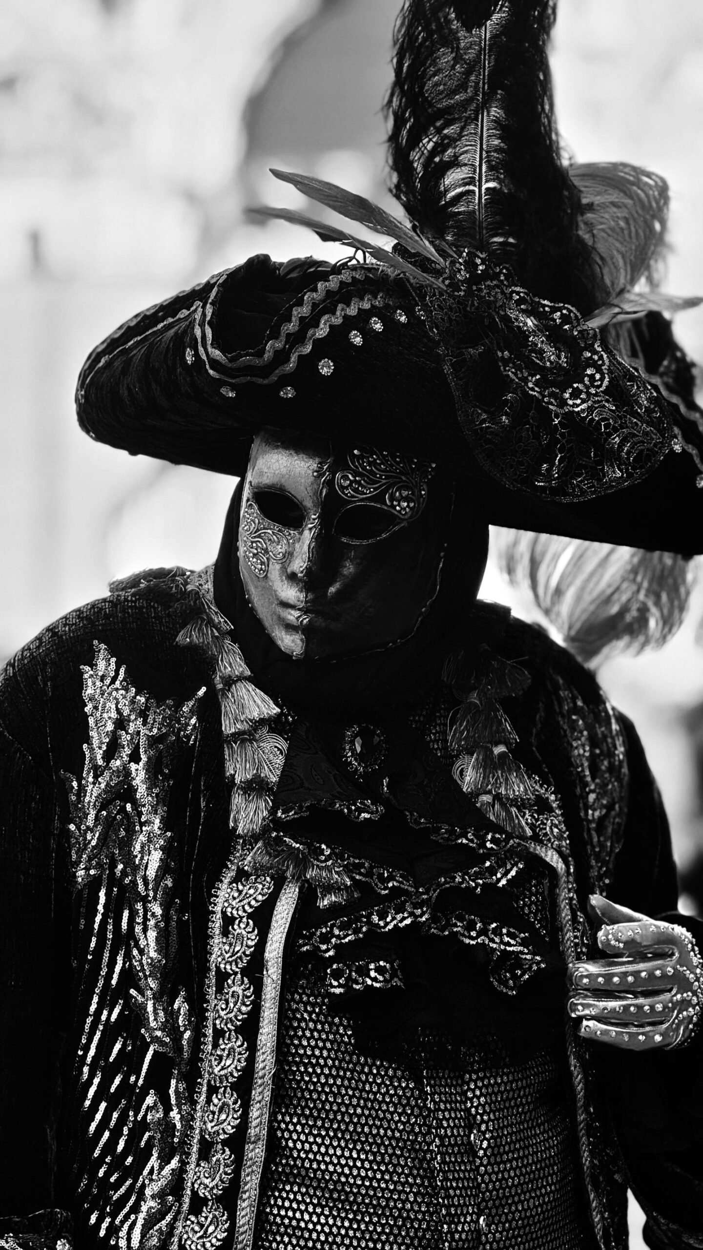 masquerade wedding ideas — 6. Masquerade Table Settings