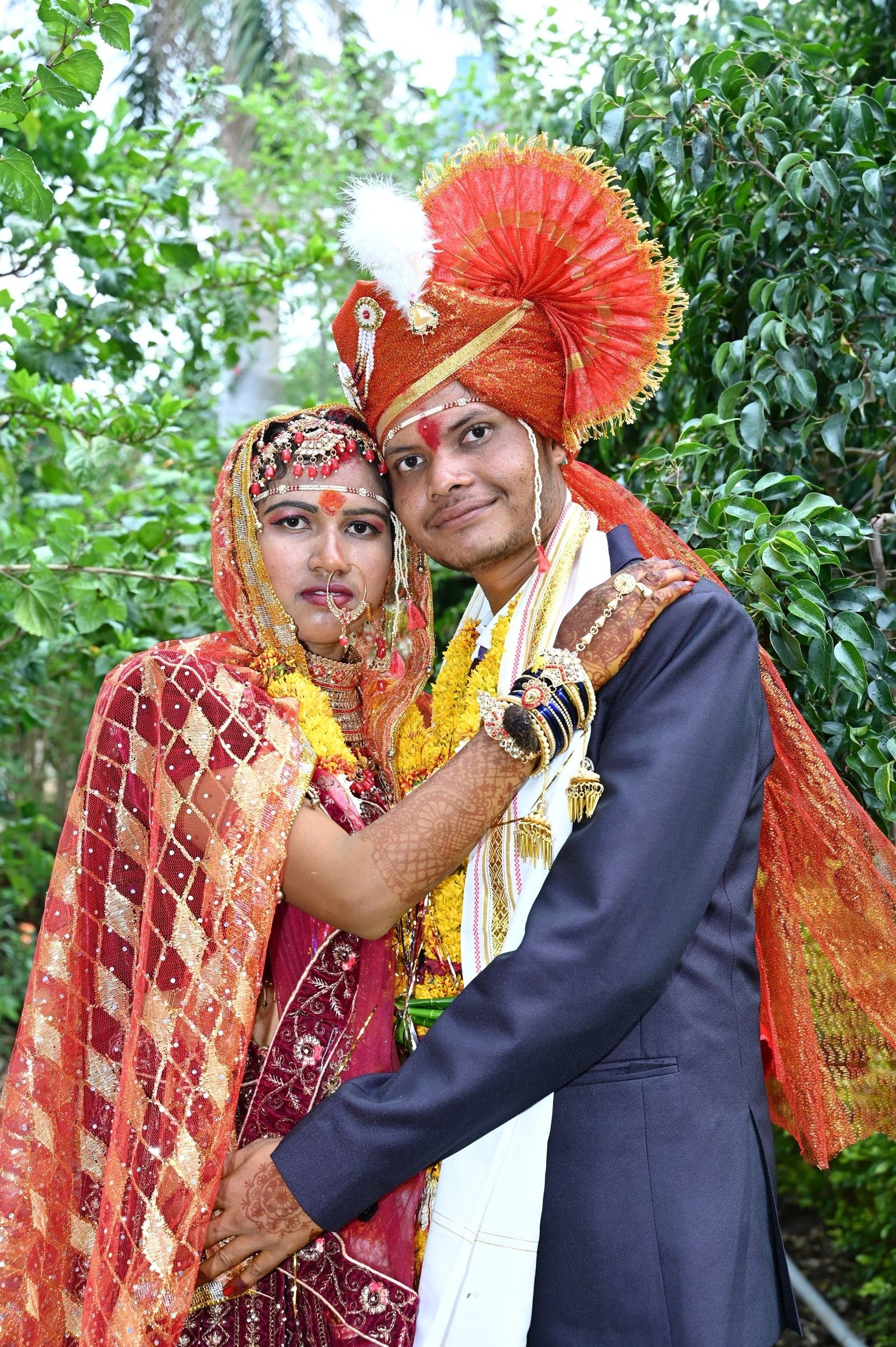 masquerade wedding ideas — 10. Live Music with a Twist