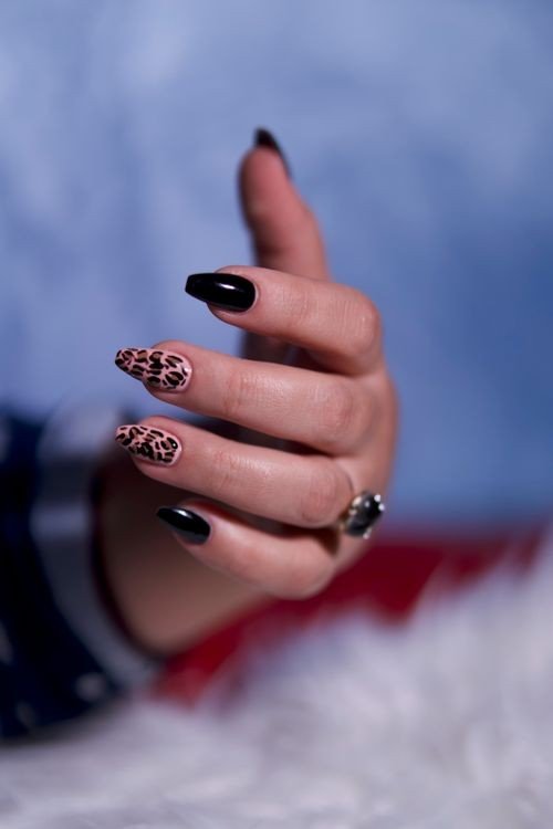 Diagonal Stripes For Almond Nail Art example for Almond nails stripes ideas