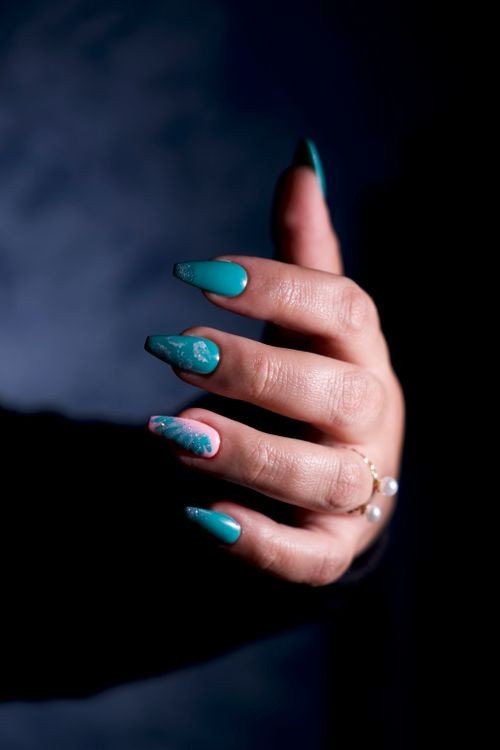 Gold Chrome Over Warm Cat Eye Nails example for Cat eye and chrome nails ideas