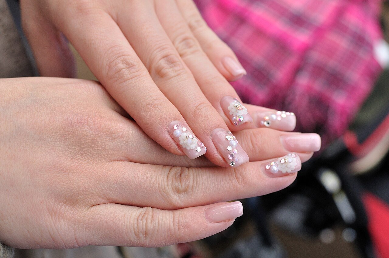 Candy corn tip nails ideas - Candy Corn Accent Tips With Nude Nails