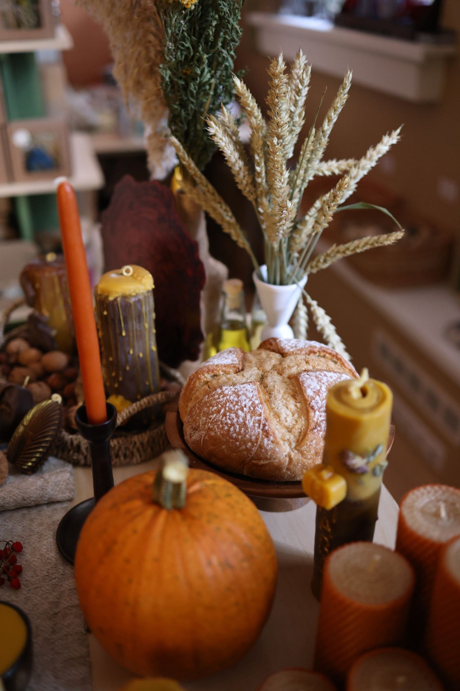 Mason Jar Flower Arrangements for DIY Thanksgiving centerpieces ideas
