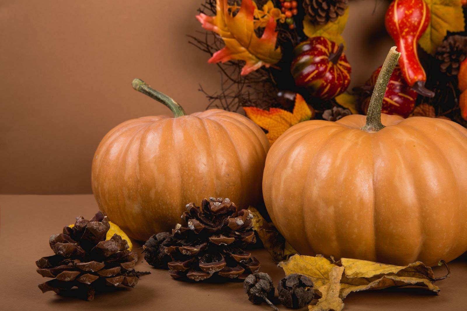 Lantern Centrepieces for Evening Tables for DIY Thanksgiving centerpieces ideas