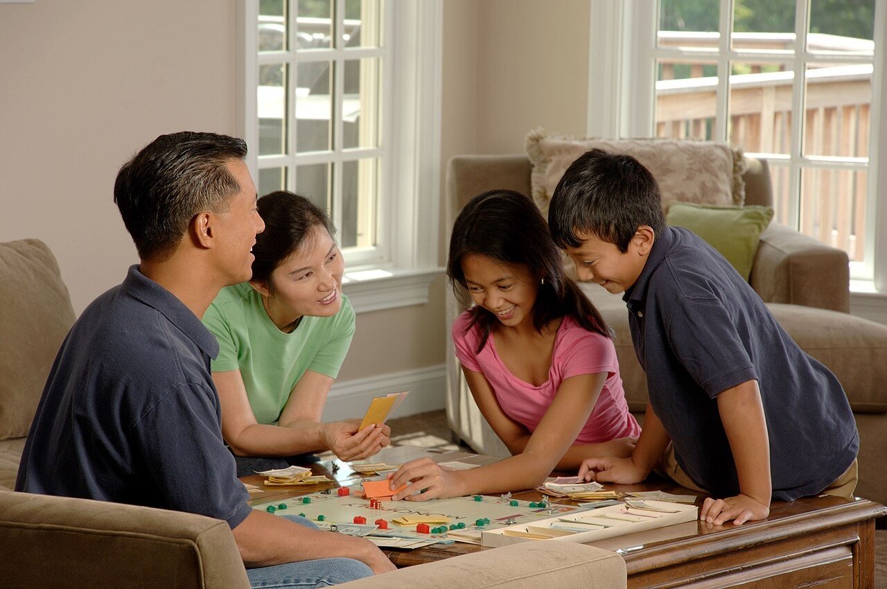 Planning a Game Schedule for the Day for Thanksgiving games ideas