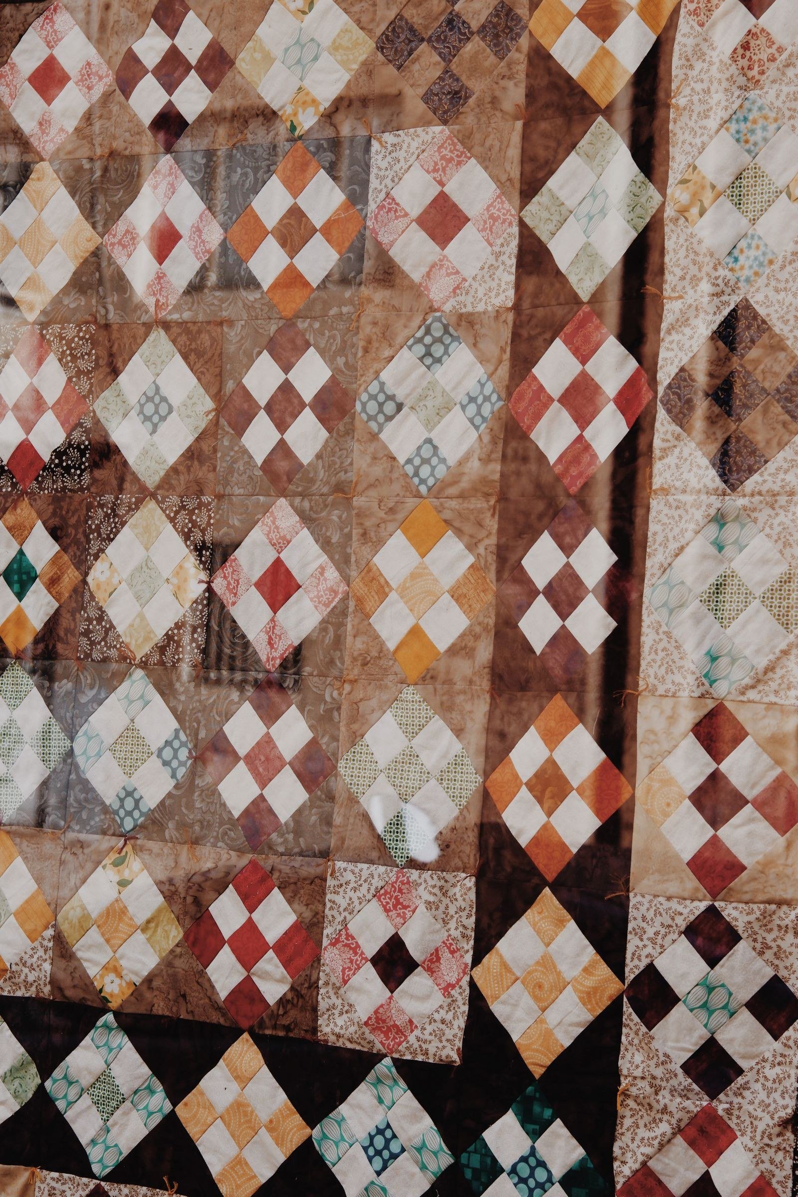 Choosing Fabrics for Table Runners for Quilted table runner patterns ideas