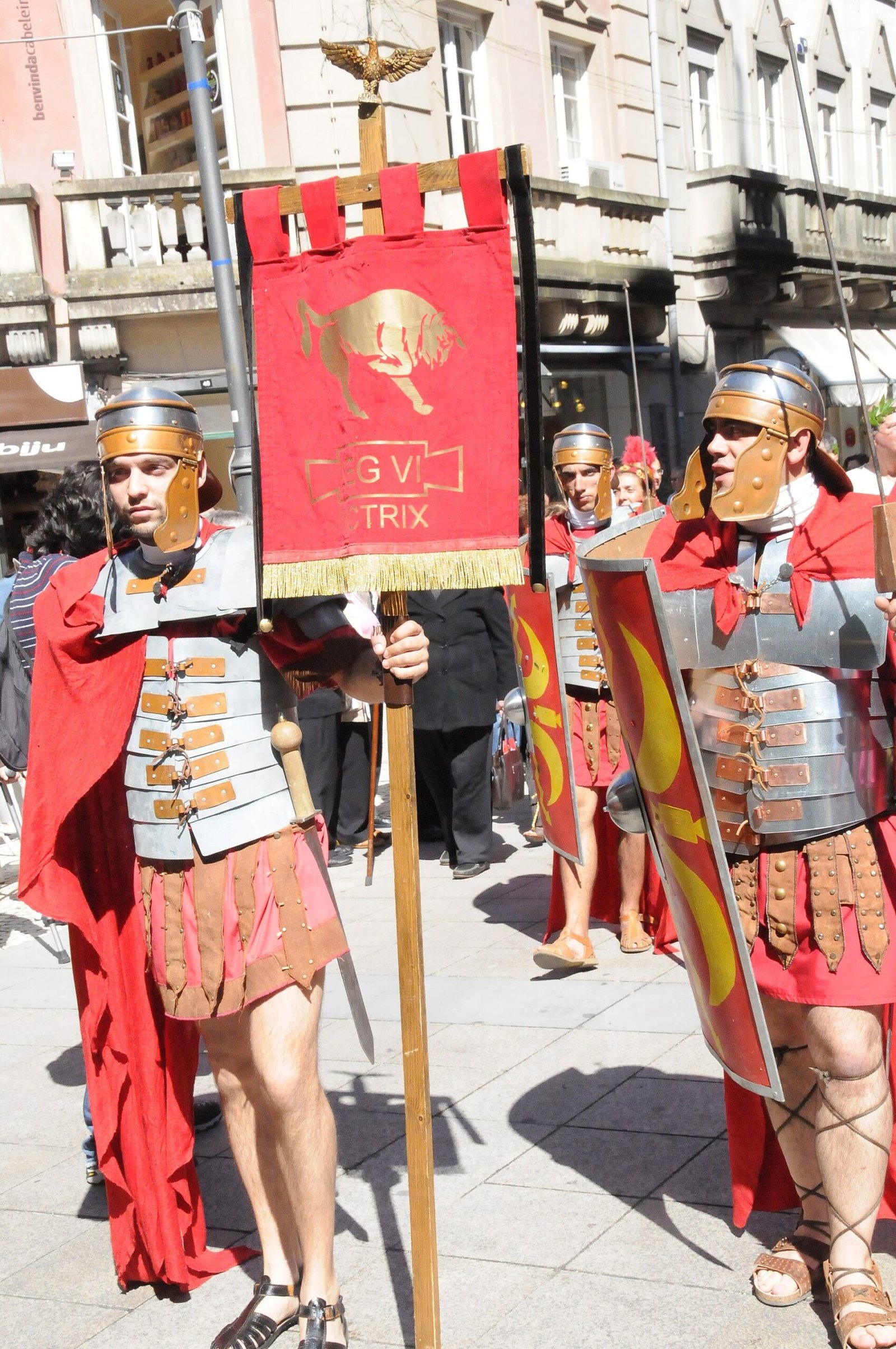 Agamemnon Odyssey Halloween costume ideas - King Costume With a Shield Prop