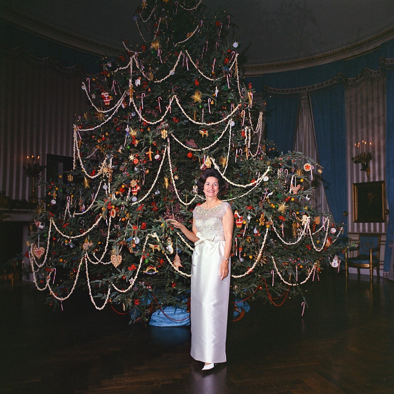 Choosing Shades of Blue for Your Tree for Blue and silver Christmas tree ideas