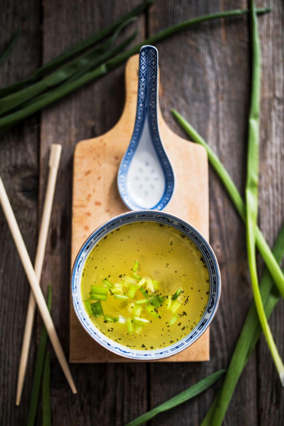 Bone broth safety considerations and storage tips