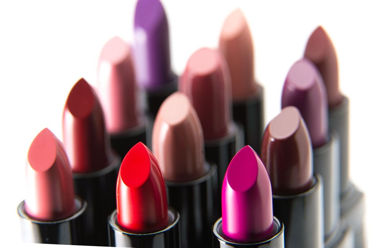 Frosted Lips for Evenings and Parties