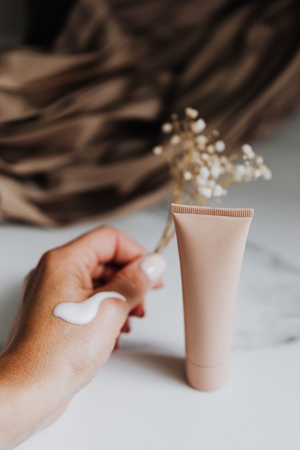 Dry skin comfort with retinol body lotion and rich moisturiser