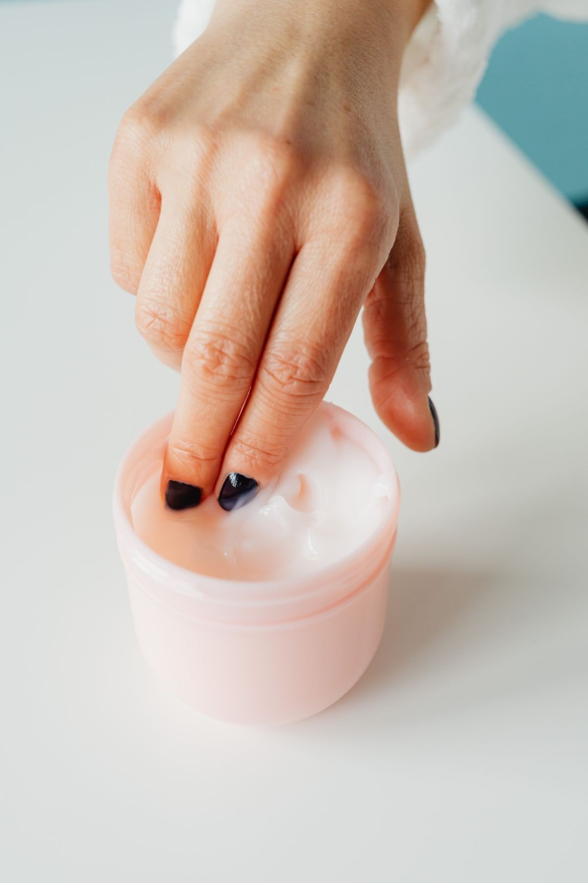 Patient skincare progress with retinol body lotion over weeks
