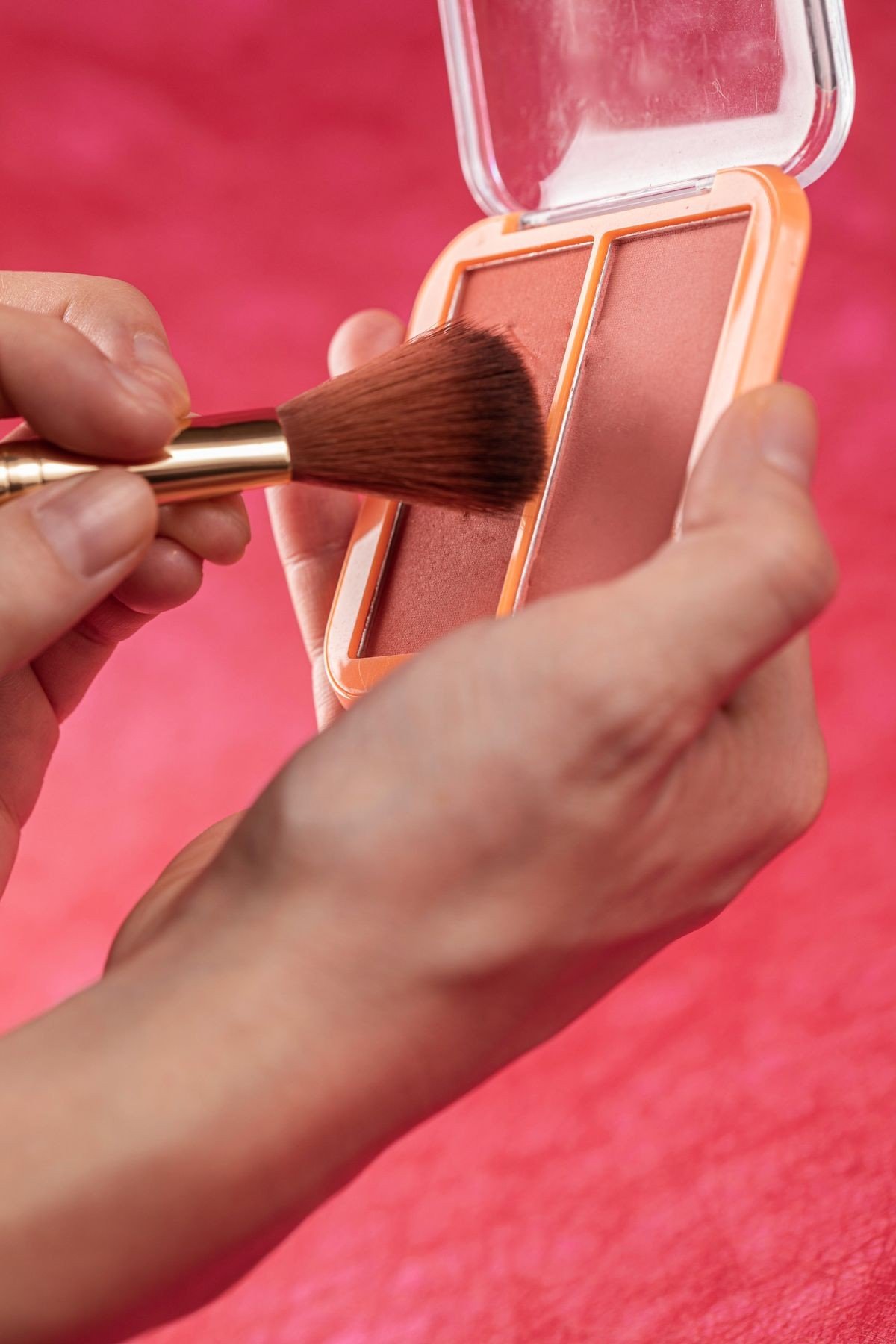 Mauve blush powder in a soft pink purple shade