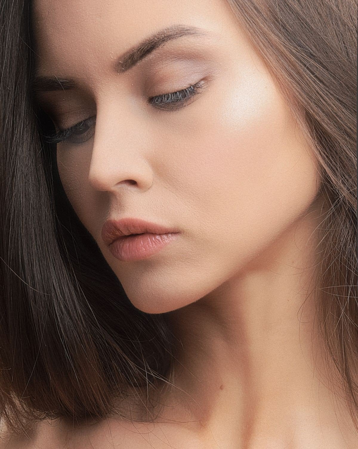 Berry blush makeup for autumn winter