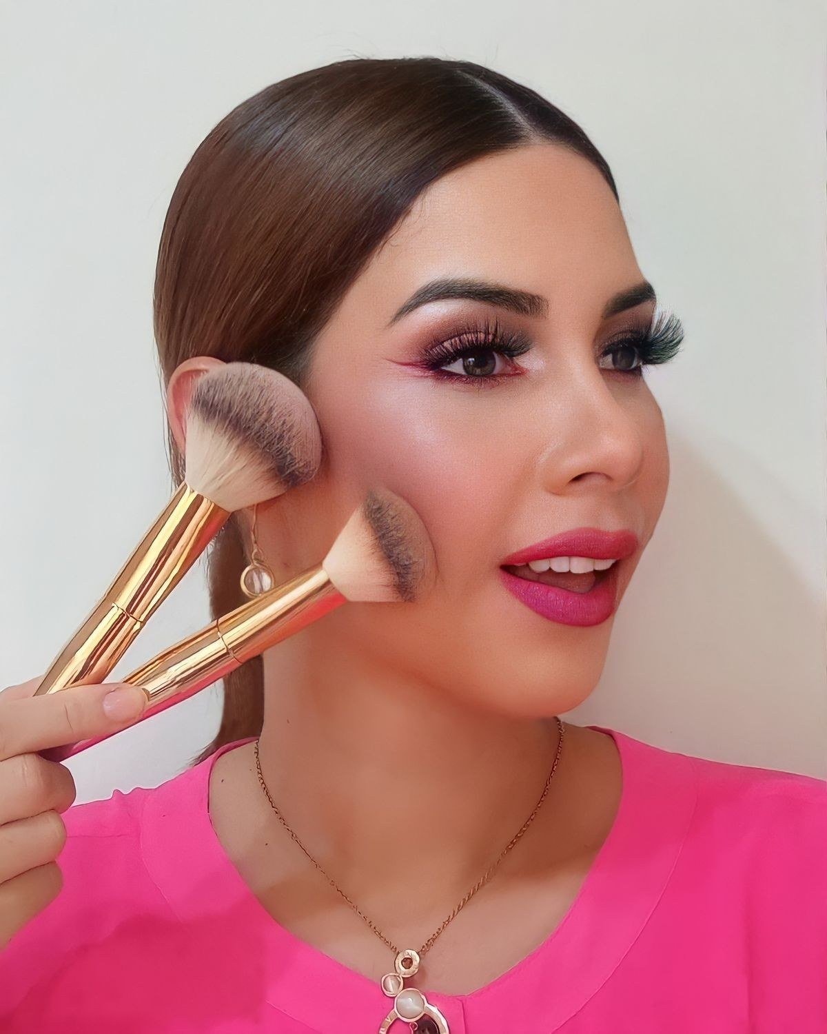 Peach blush placement for different face shapes