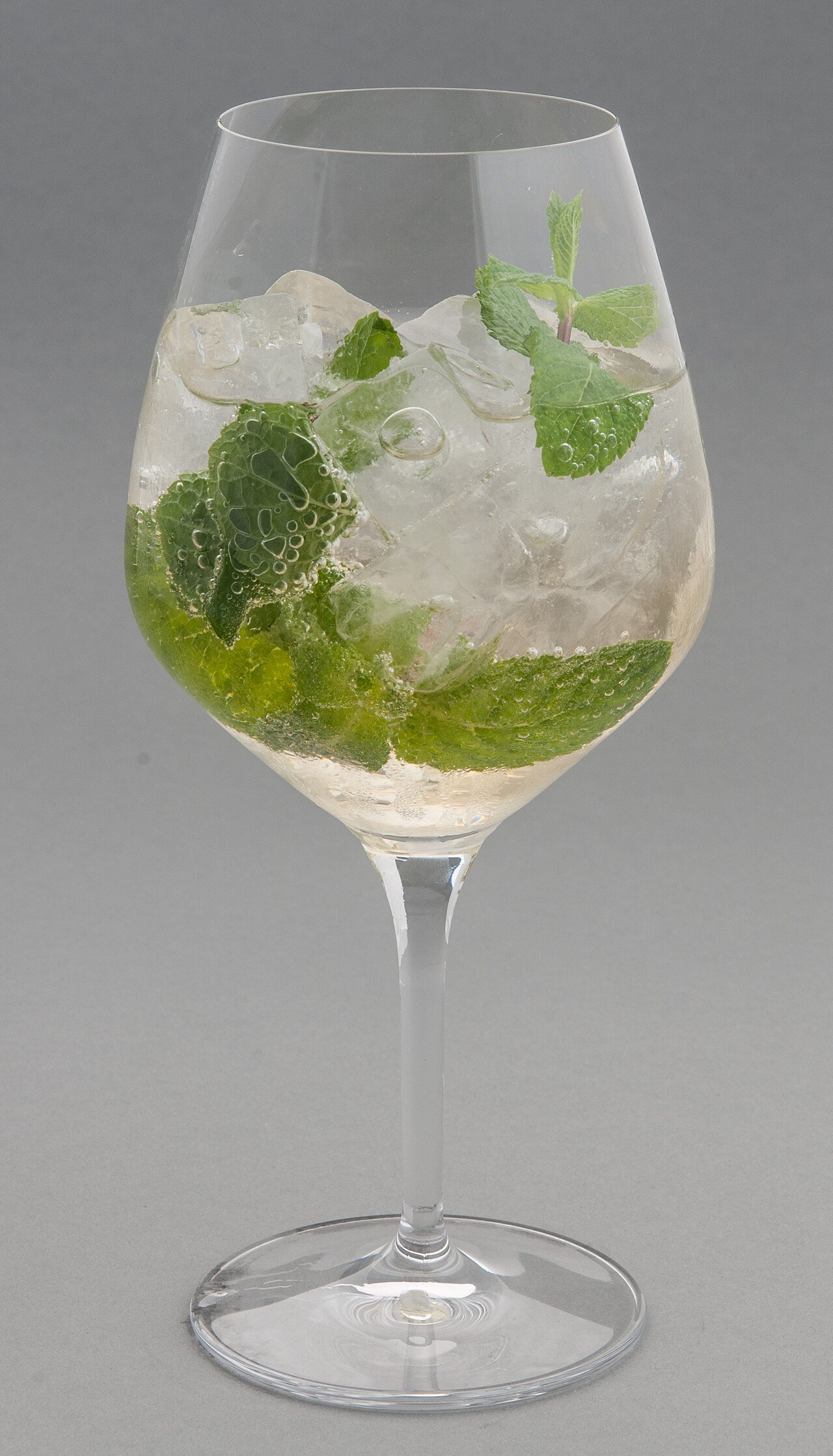 An ice-cold Hugo spritz, the starting point for a frozen version