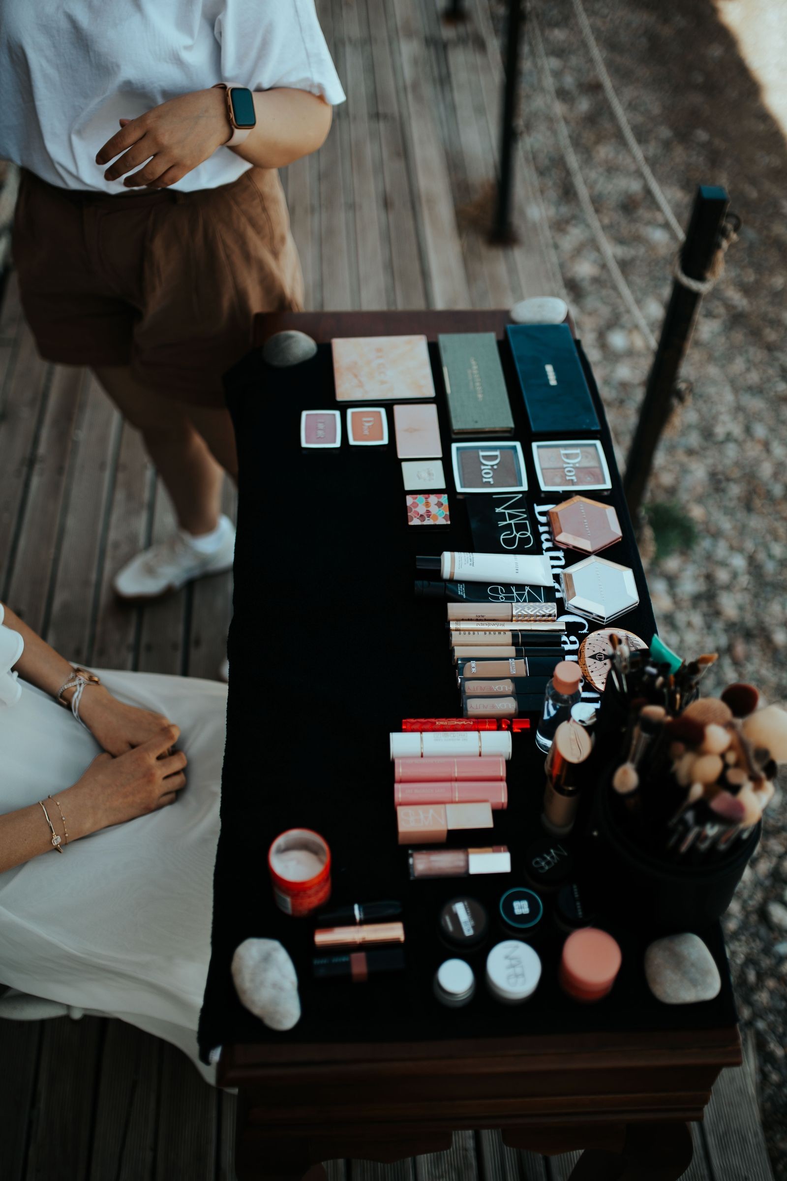 Eccentric makeup adapted for a party occasion