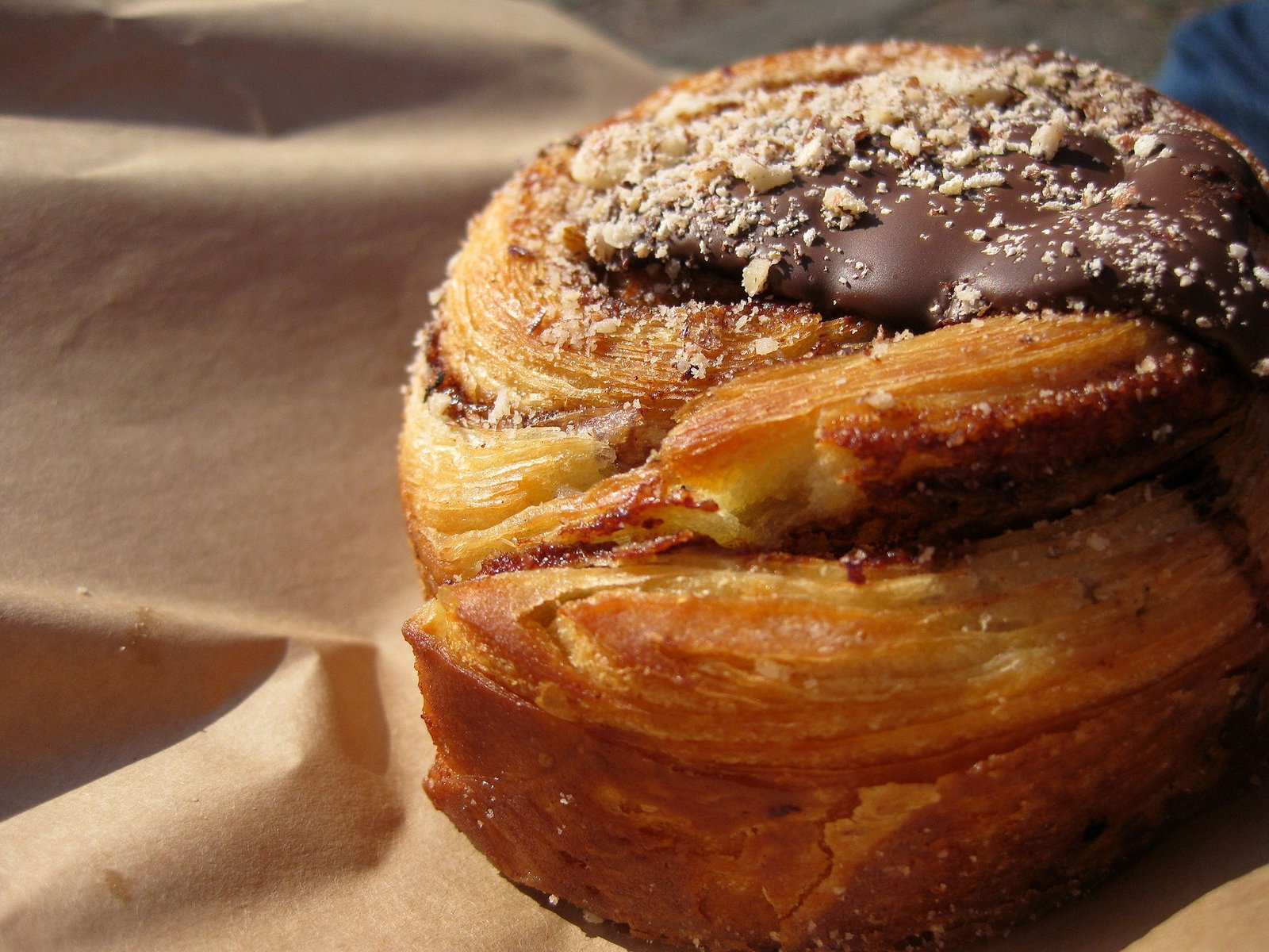 Troubleshooting guide showing perfect vs dense cinnamon roll texture