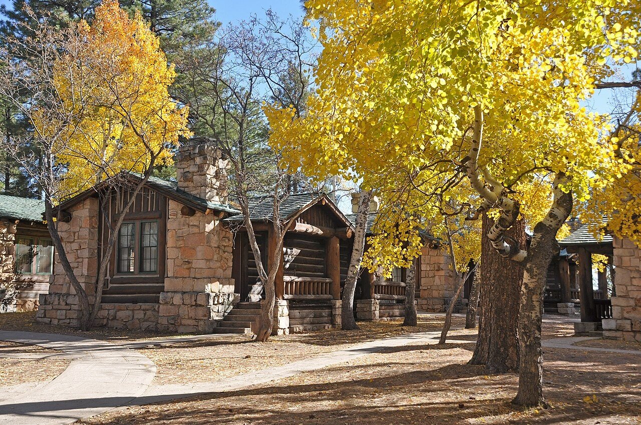 Rustic retreats ideas idea: Rustic Retreat Decor on a Small Scale