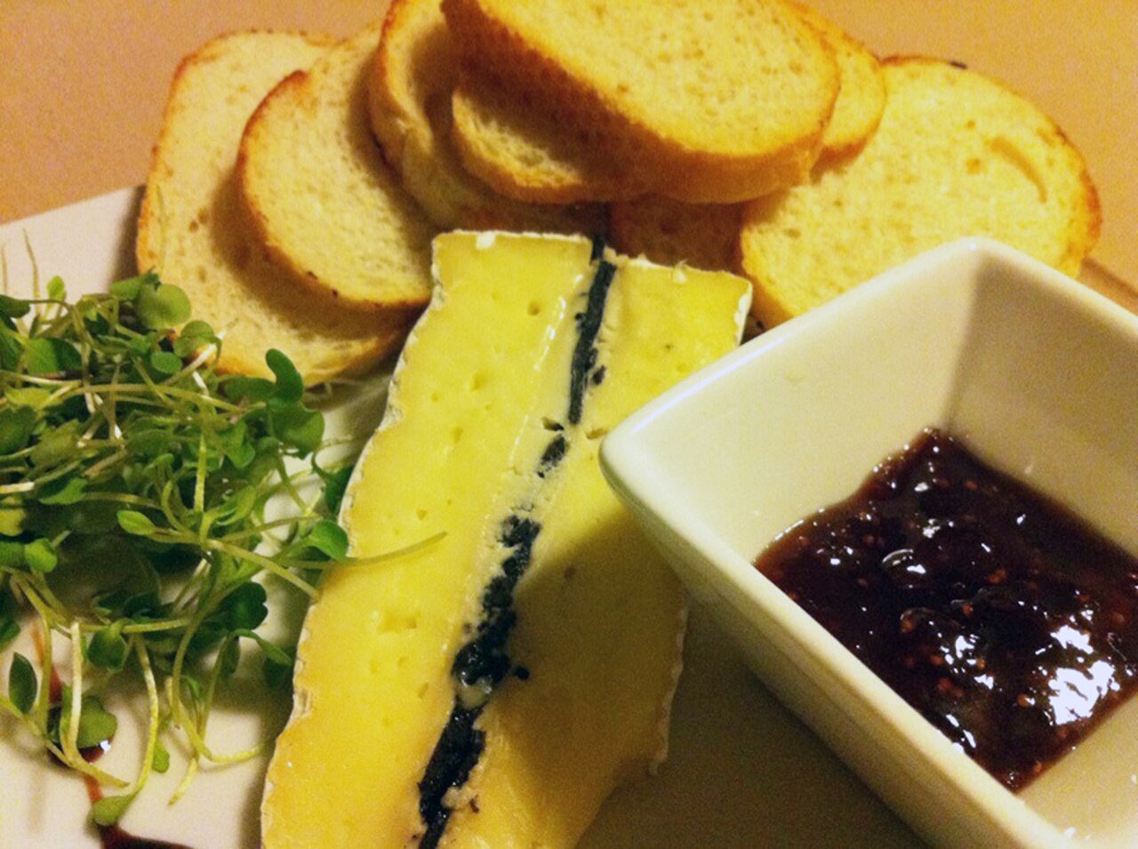 Brie is naturally gluten-free, only the pastry needs swapping