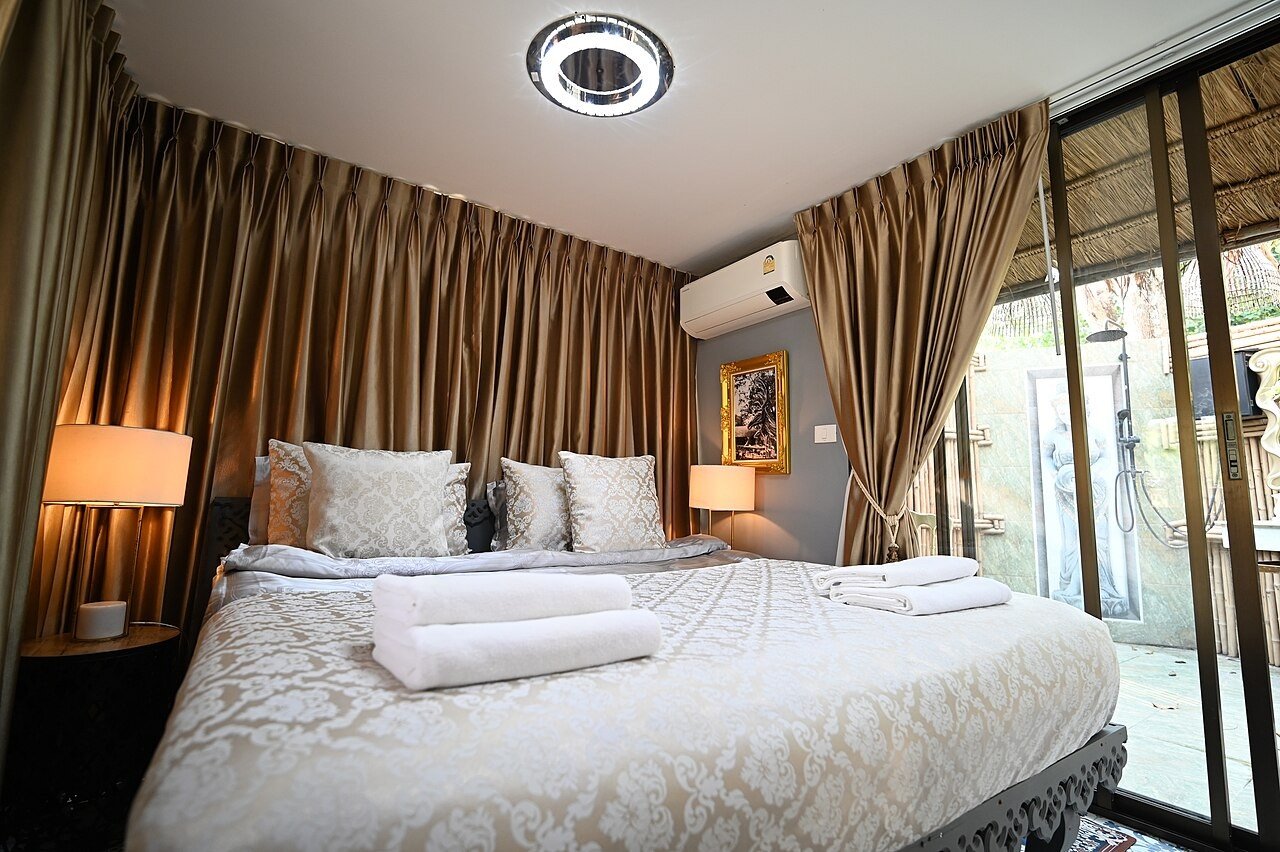 Cosy lighting ideas idea: Lighting for Small Rooms and Flats