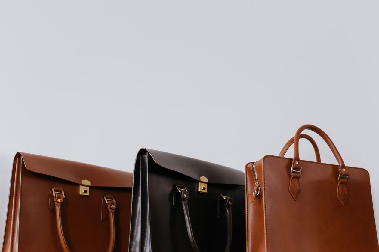 Aesthetic Messenger Bag for Everyday Carry example for Aesthetic messenger bags ideas