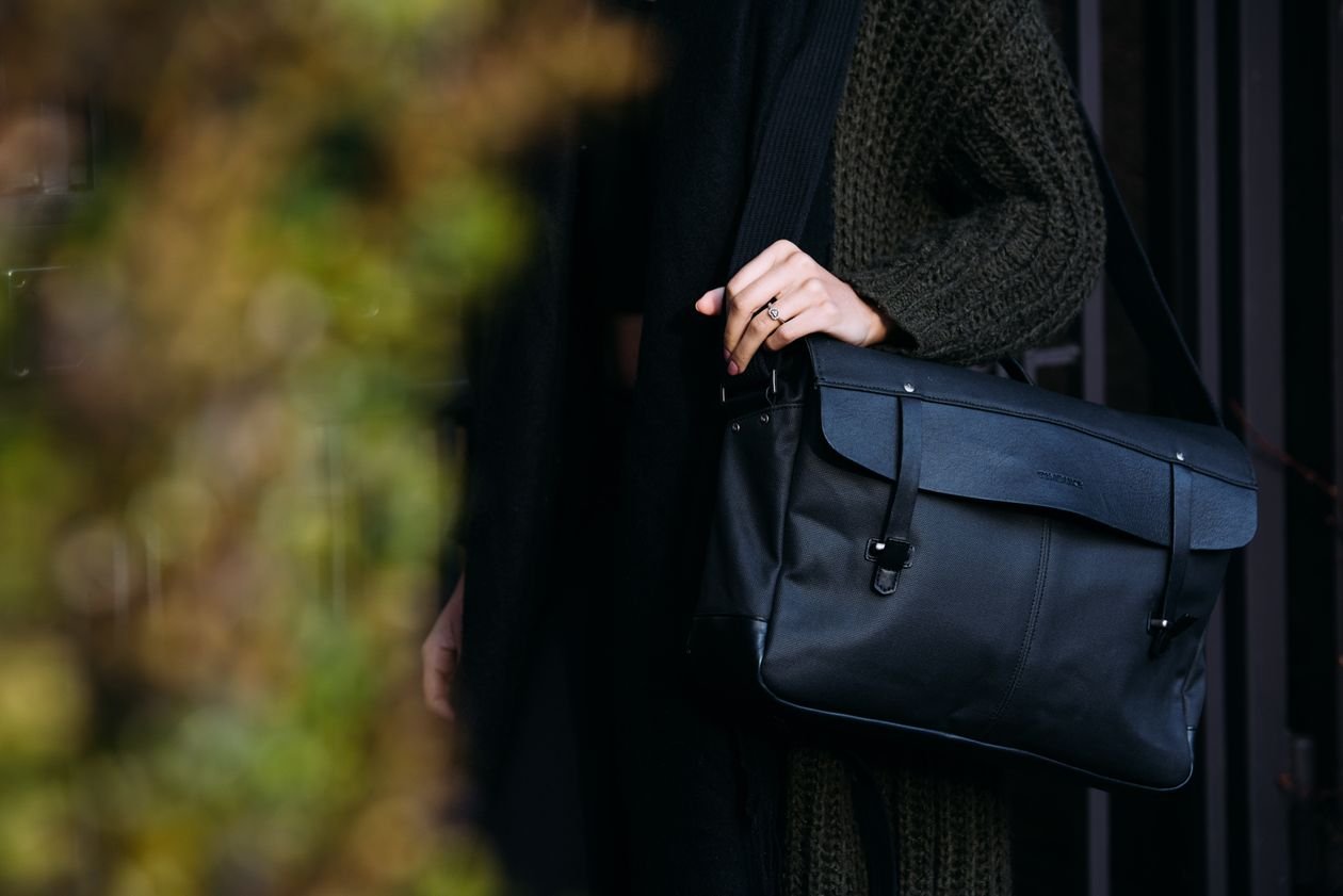Messenger Bag With Vintage Hardware example for Aesthetic messenger bags ideas