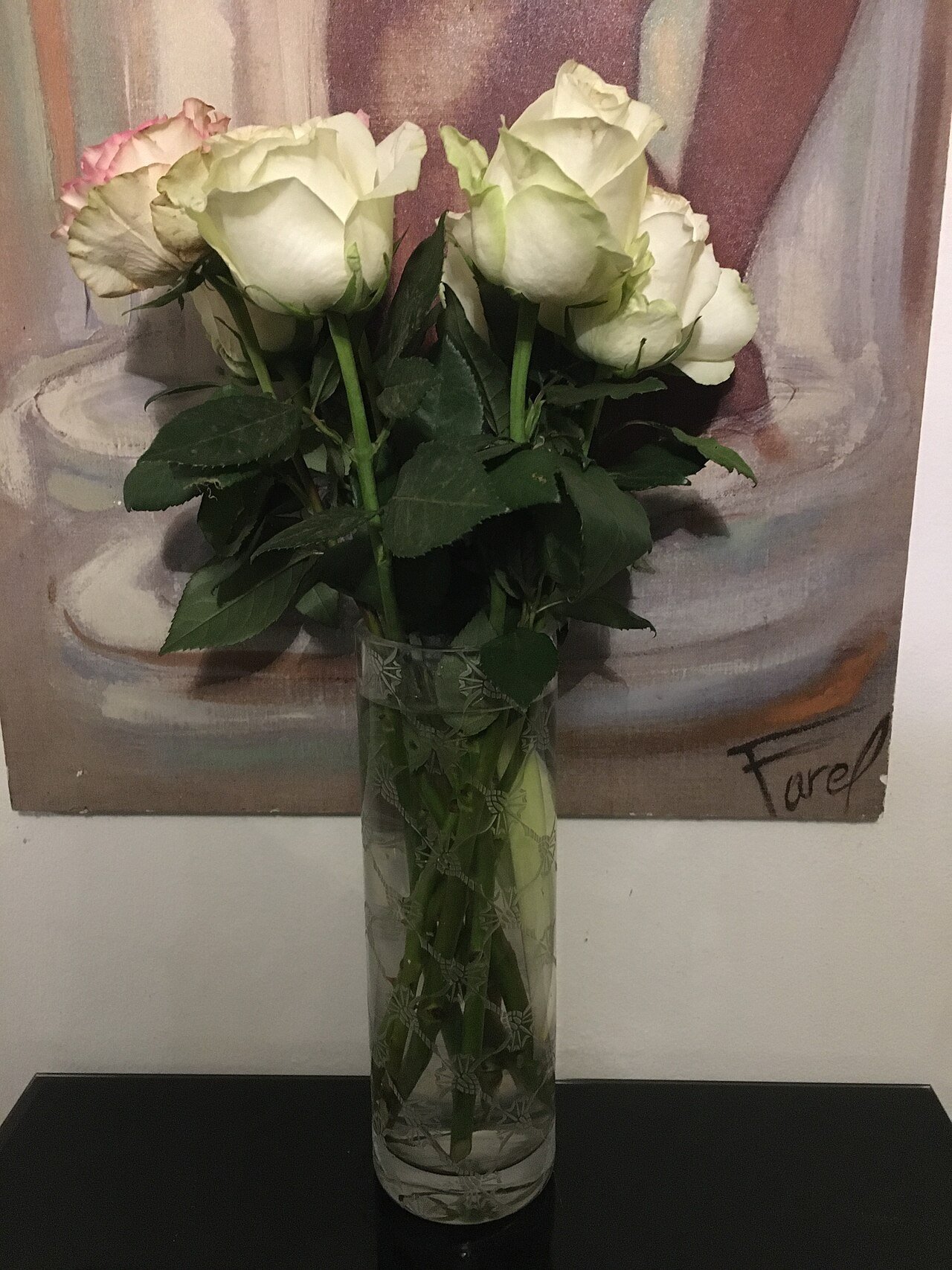 Modern minimalist toffee rose bouquet
