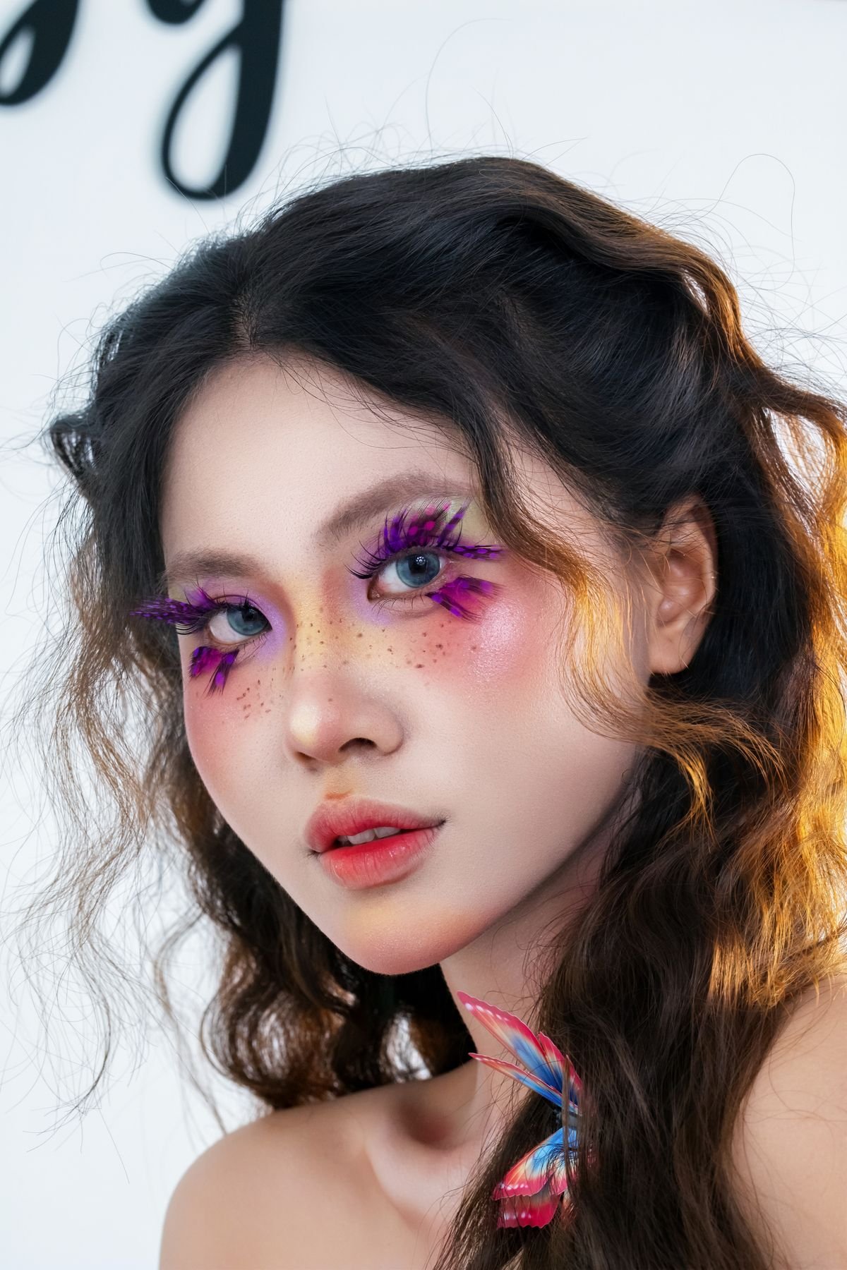 Double Wing Eyeliner for Weird makeup looks ideas