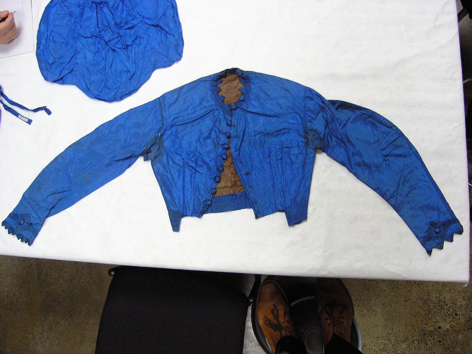 chocolate brown denim jacket and jeans outfit