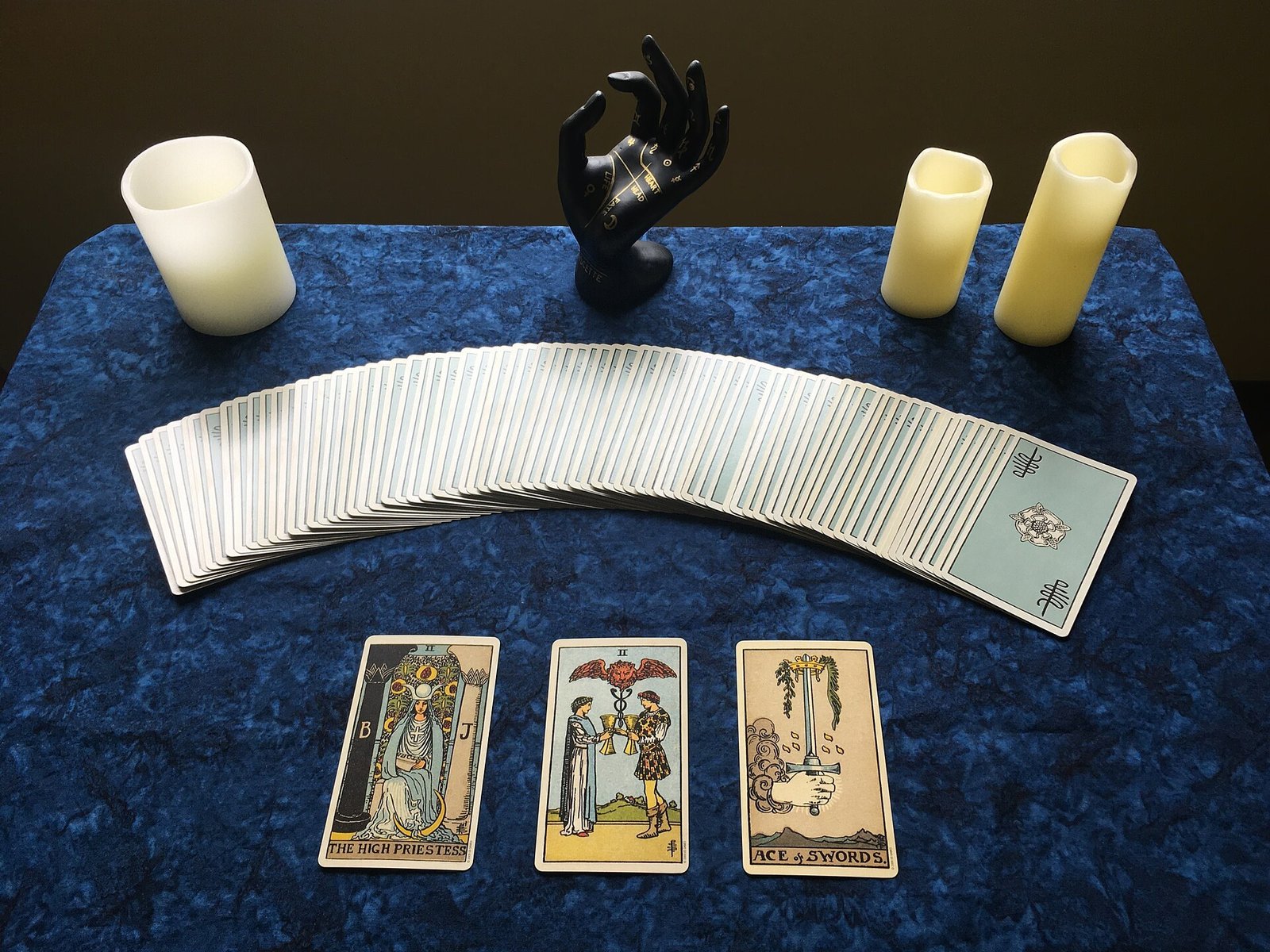tarot card halloween decor ideas