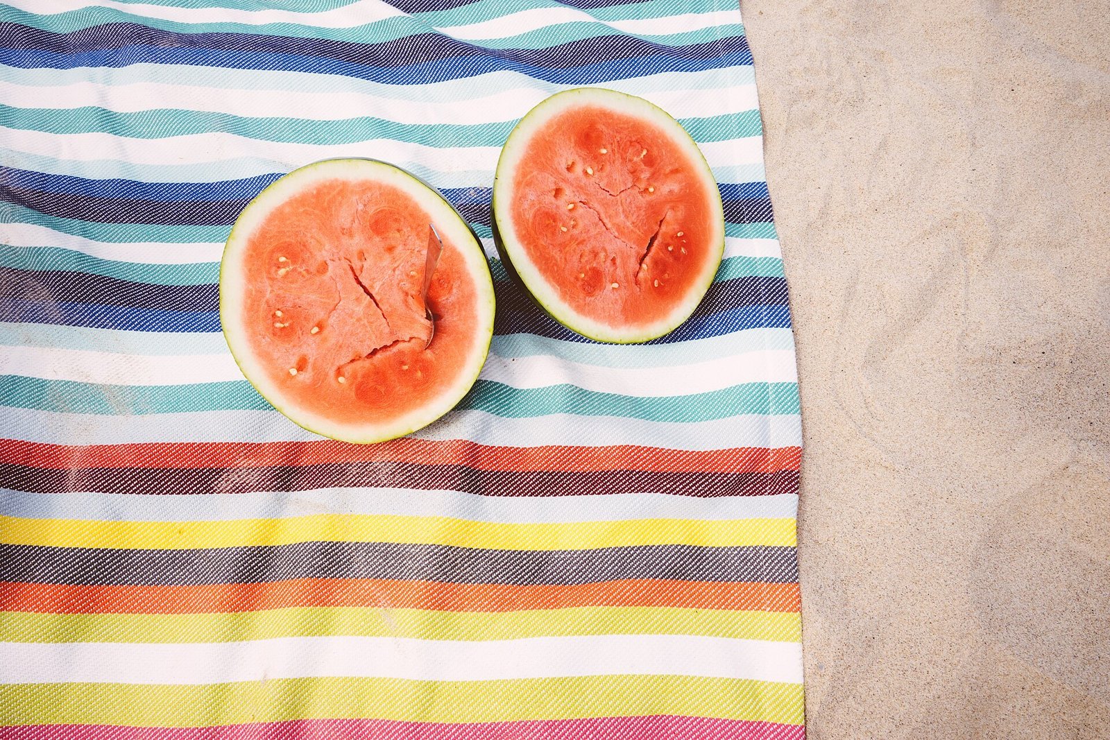 apple orchard picnic ideas — Dressing for Orchard Weather