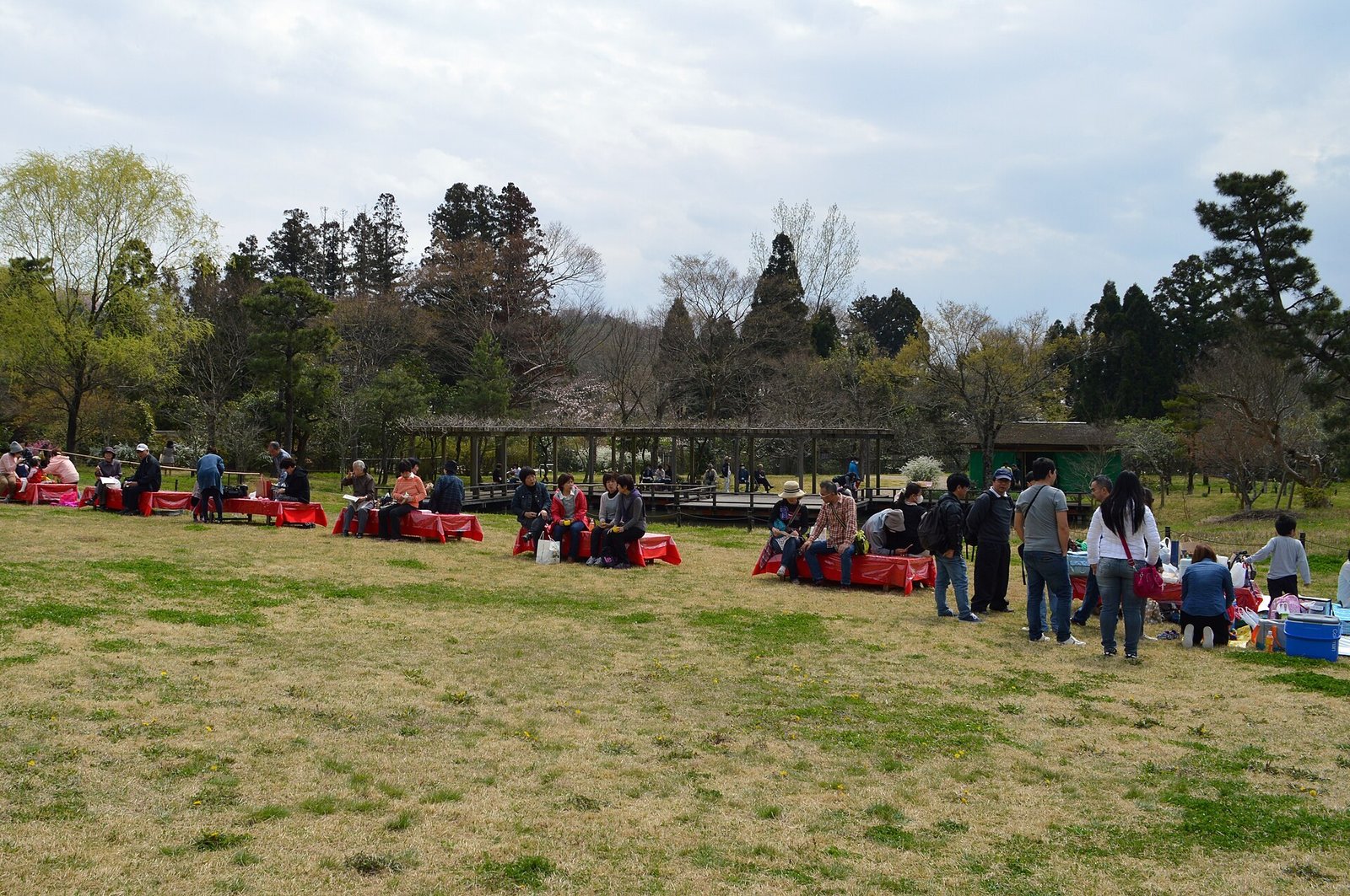 apple orchard picnic ideas — Extending the Day: Nearby Attractions