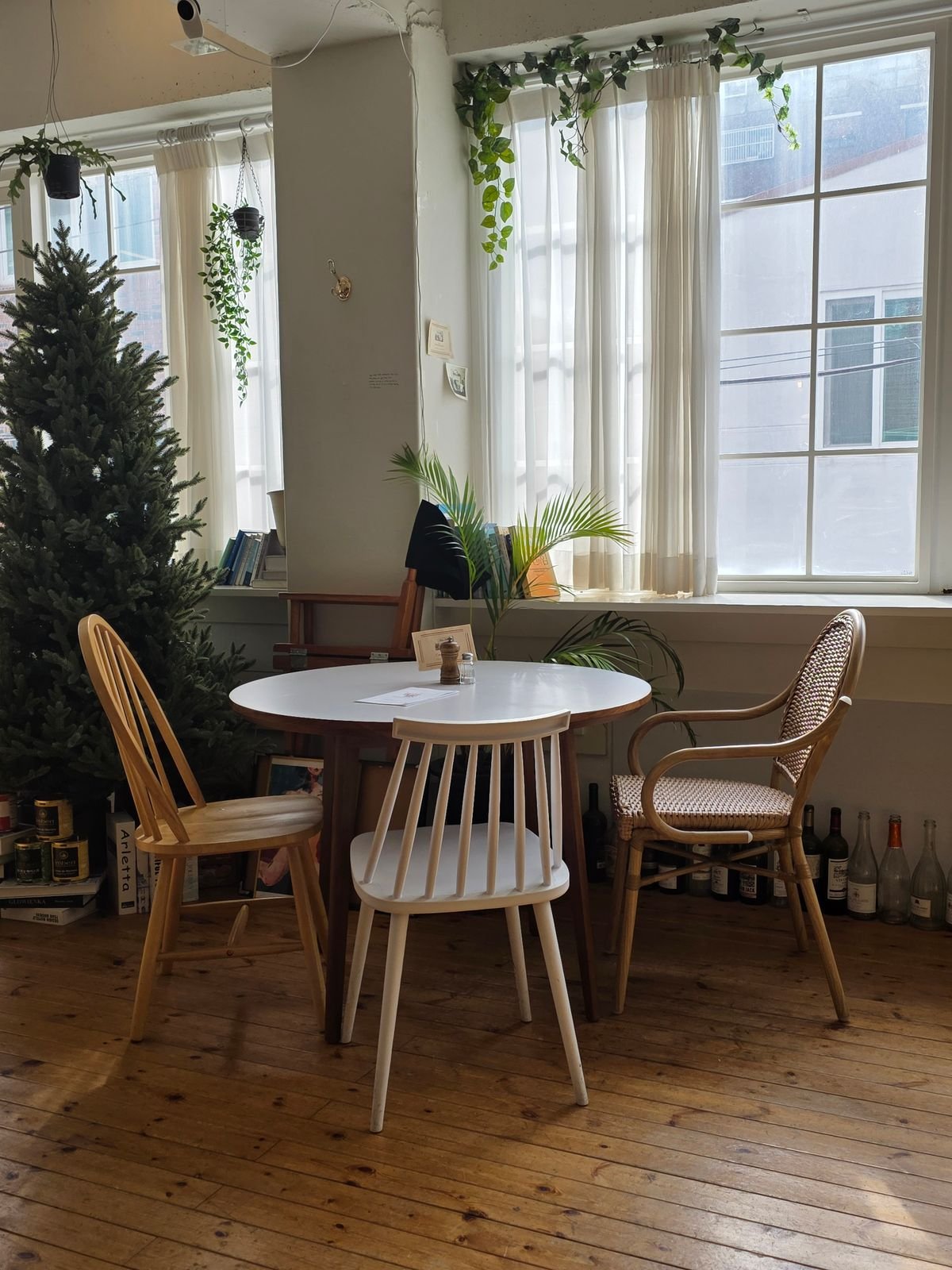 Rattan Chair for Dining Areas for Rattan accent chair ideas