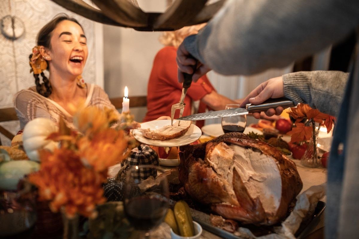Budget-friendly Thanksgiving kids table decorations using natural elements