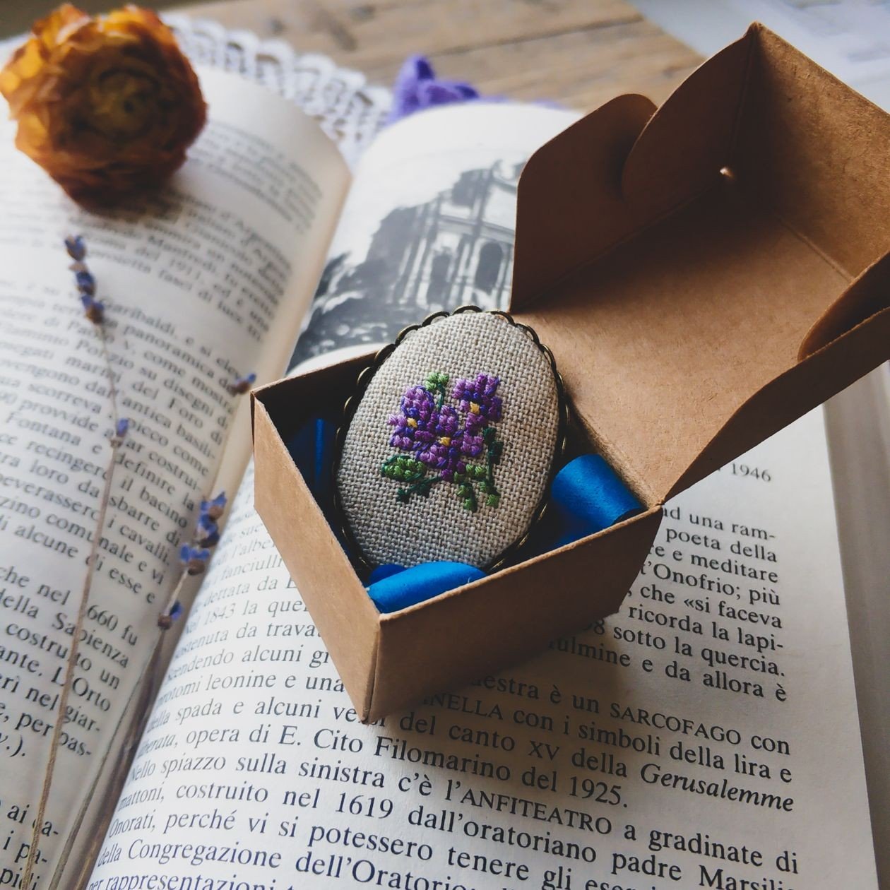 Brooches handmade fabric ideas idea: Why Handmade Fabric Brooches Charm